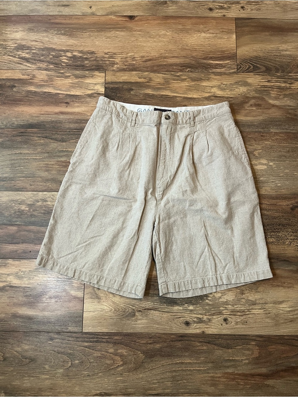 GANT Men’s Size 32 Beige Linen Cotton Bermuda Shorts Button Back Pockets